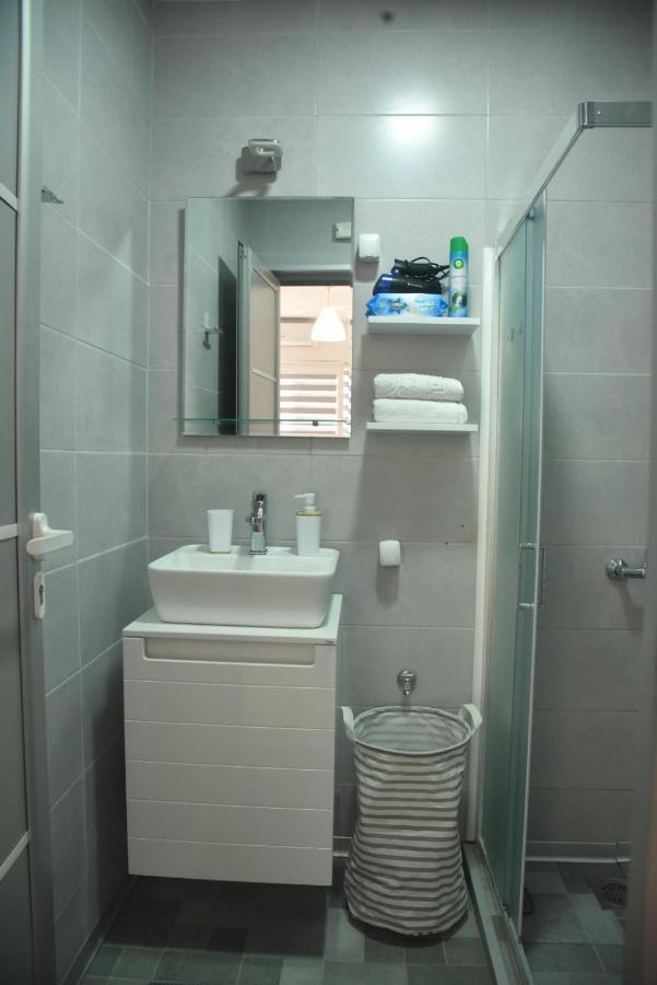 Dekart 2 Apartment Ni Esterno foto